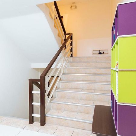 Reddoorz Near Robinsons Place Манила Екстериор снимка