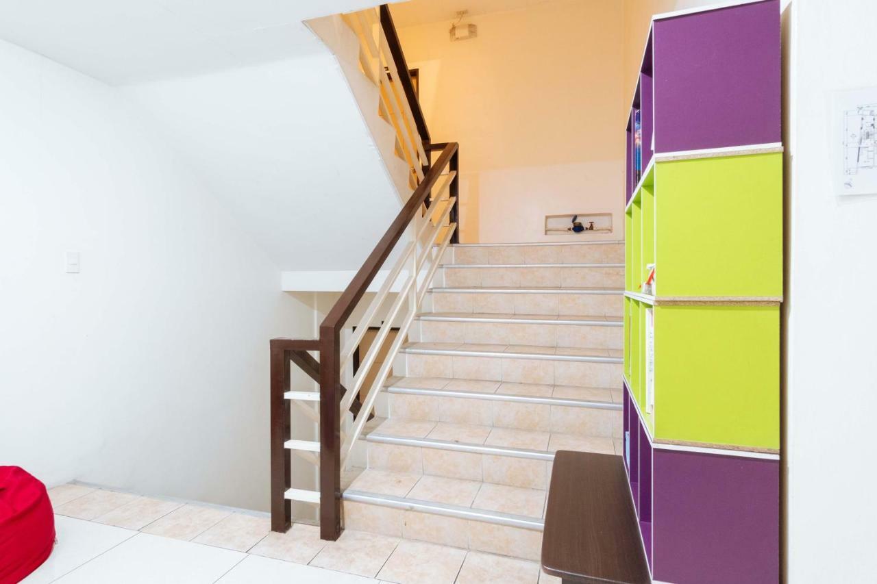Reddoorz Near Robinsons Place Манила Екстериор снимка