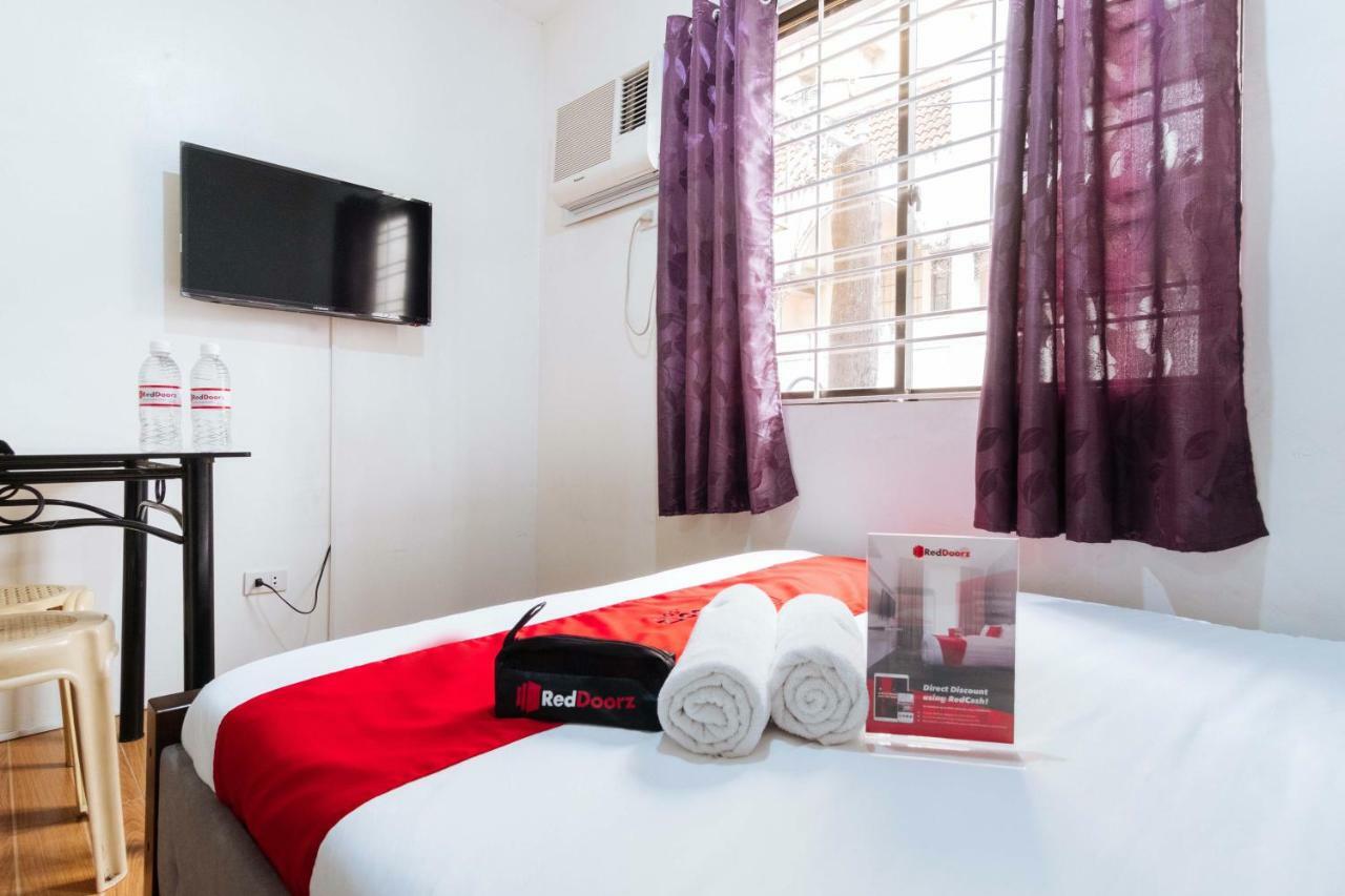 Reddoorz Near Robinsons Place Манила Екстериор снимка