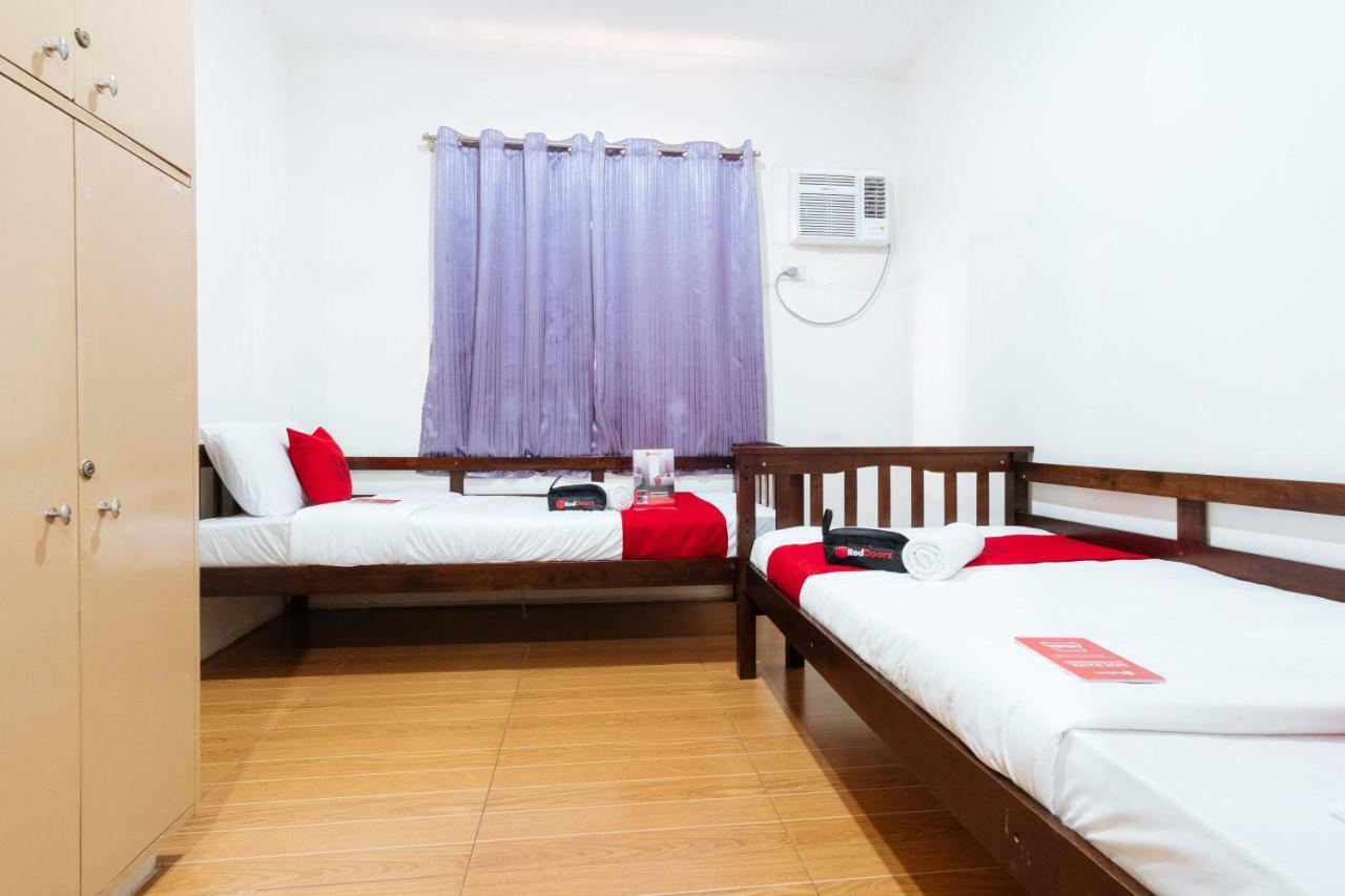 Reddoorz Near Robinsons Place Манила Екстериор снимка