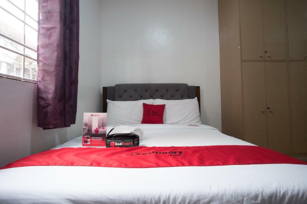 Reddoorz Near Robinsons Place Манила Екстериор снимка