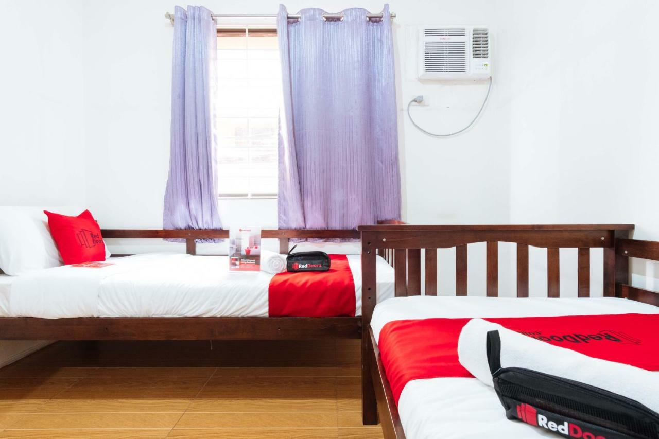 Reddoorz Near Robinsons Place Манила Екстериор снимка
